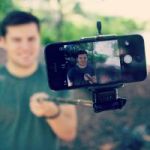 A Cultura do Pau de Selfie nos Aplicativos de Relacionamento