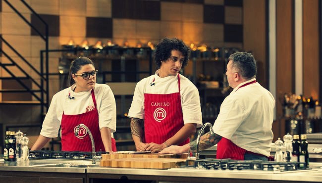 Prova de confeitaria define top 3 do Masterchef Profissionais