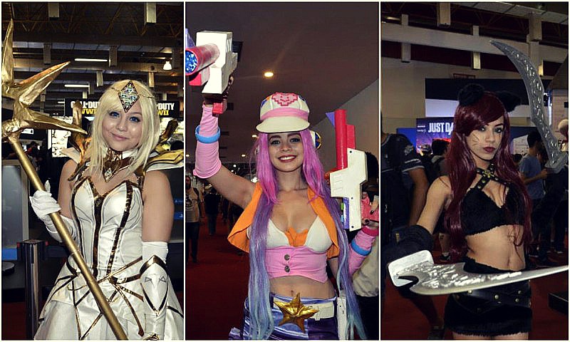 cosplayers